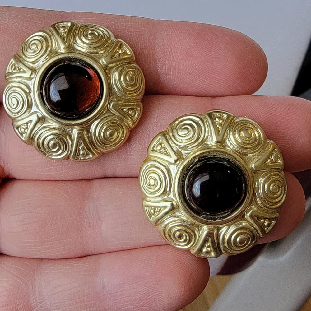 Vintage Scrolled Gold Tone Plastic Post Earrings for Pierced Ears Coffee Brown